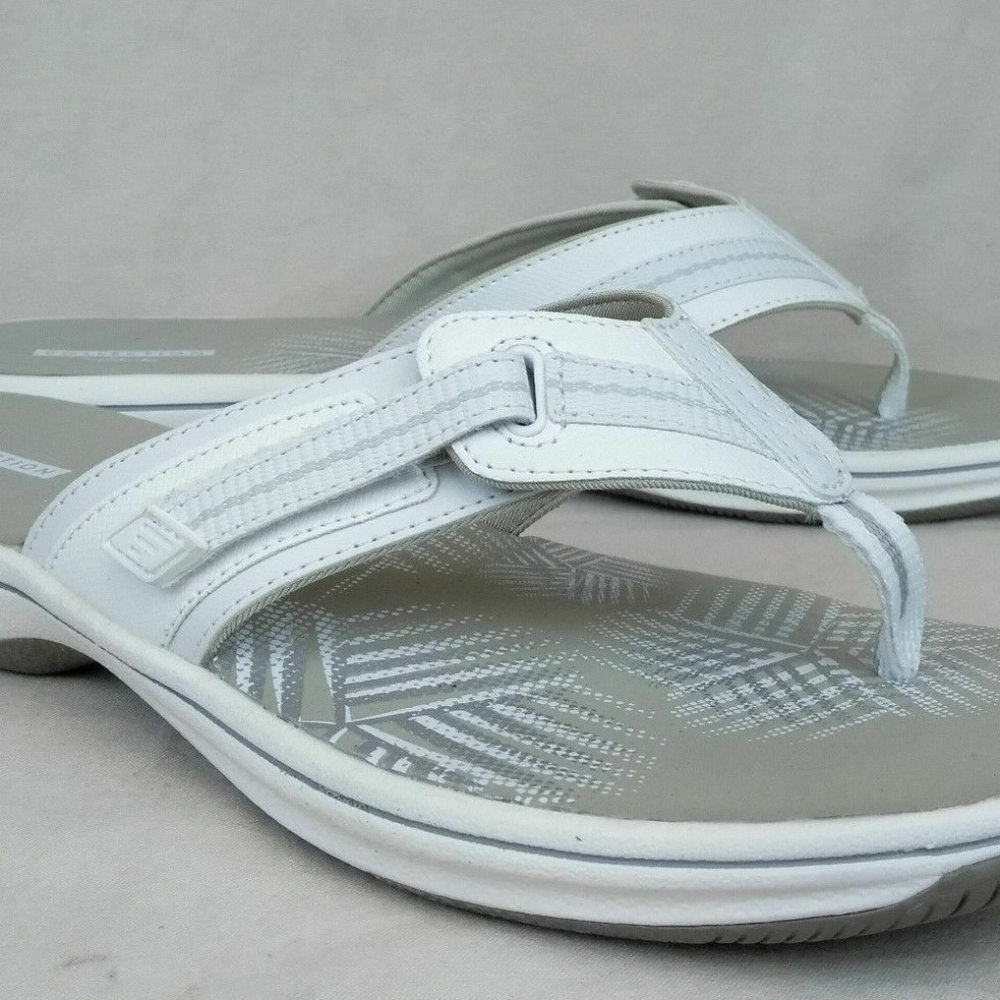 Clarks Slip on Sandals 10m White